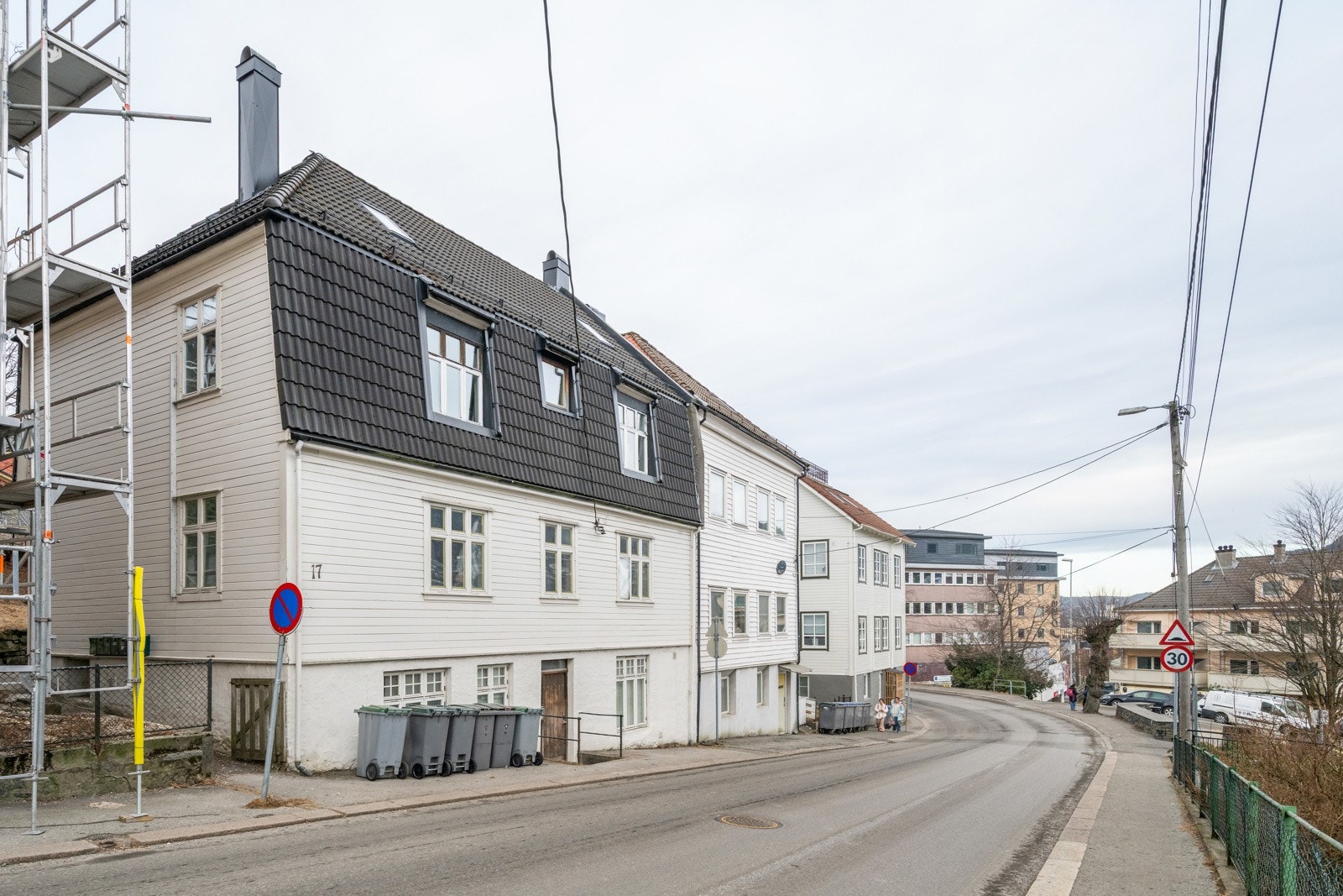 Fem leiligheter i sameiet Galleribilde