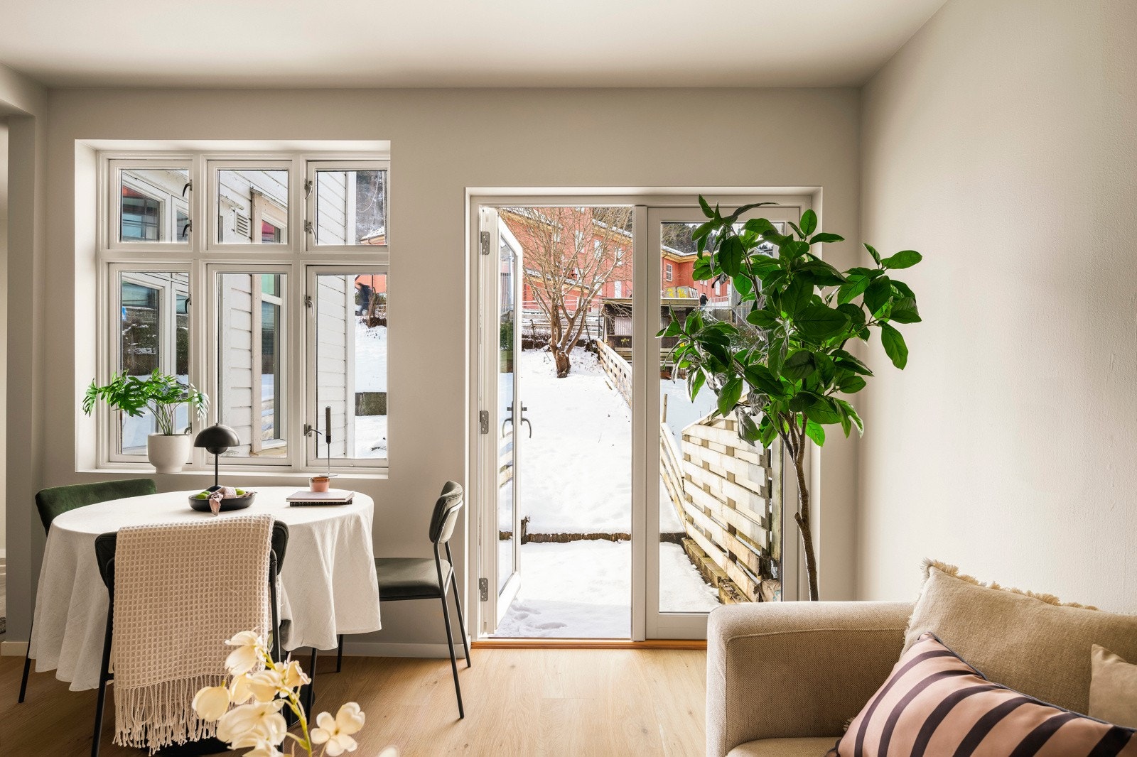 Og spisestue Galleribilde