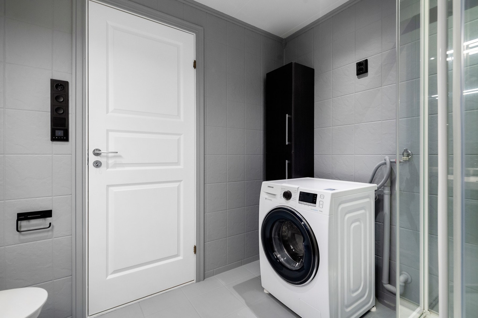 Badet har også opplegg til vaskemaskin og tørketrommel. Galleribilde