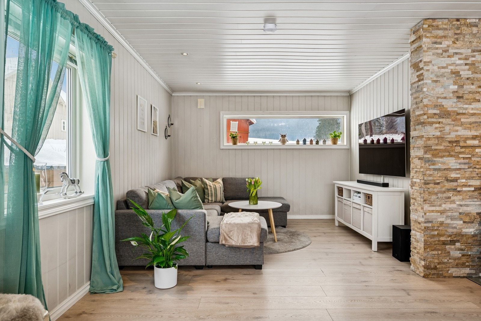 God plass til diverse møblement. Galleribilde