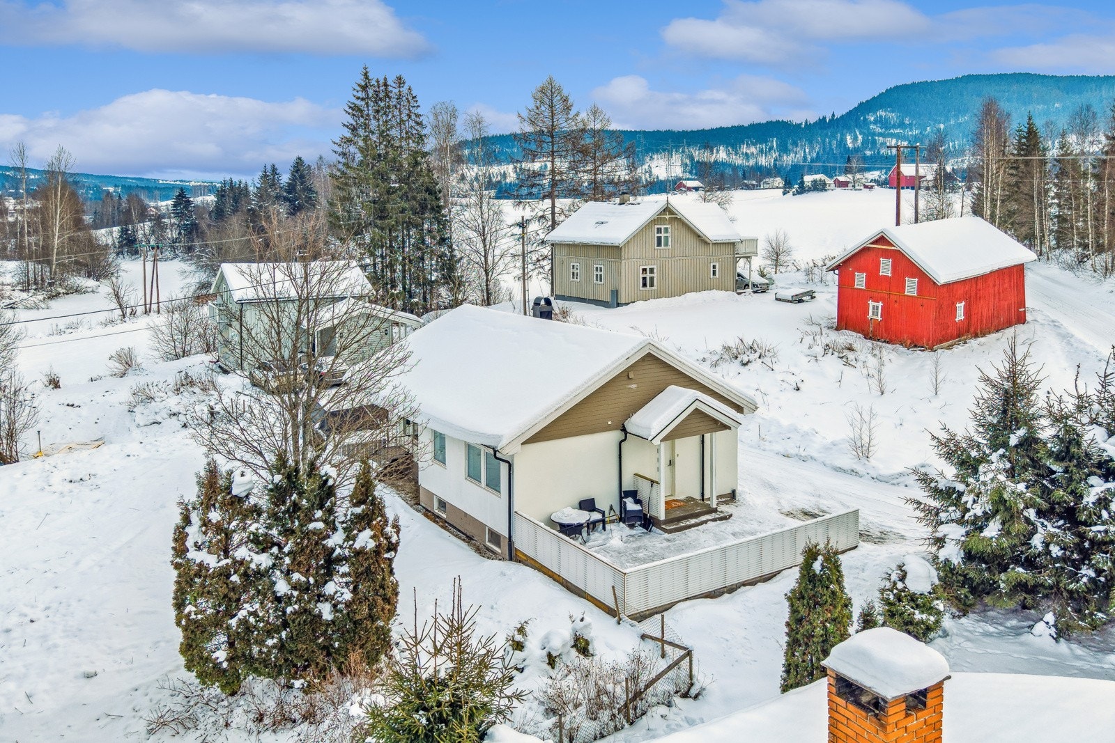 Velkommen til Drolshammarveien 66! Foto v/ Michael Kozdras. Galleribilde