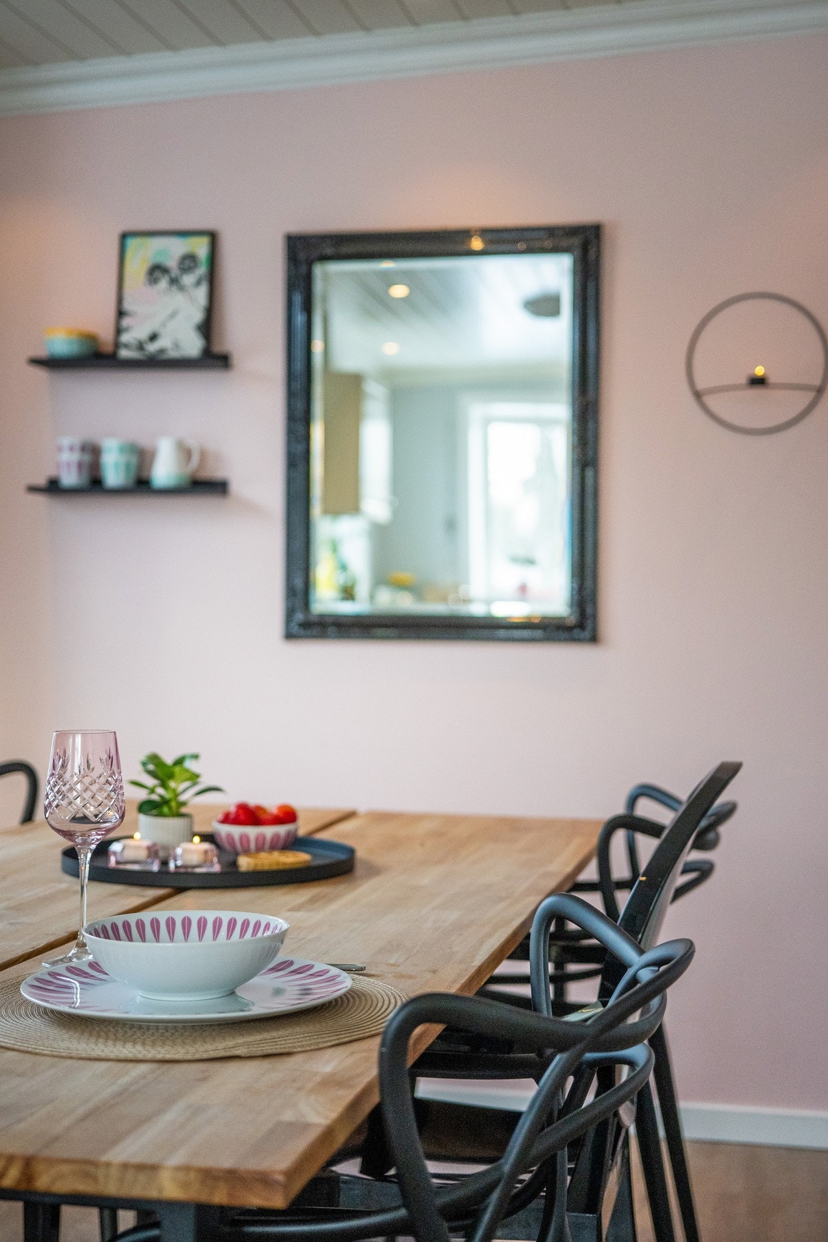 Da gjenstår det bare å ønske familie og venner velkommen til en hyggelig sammenkomst Galleribilde