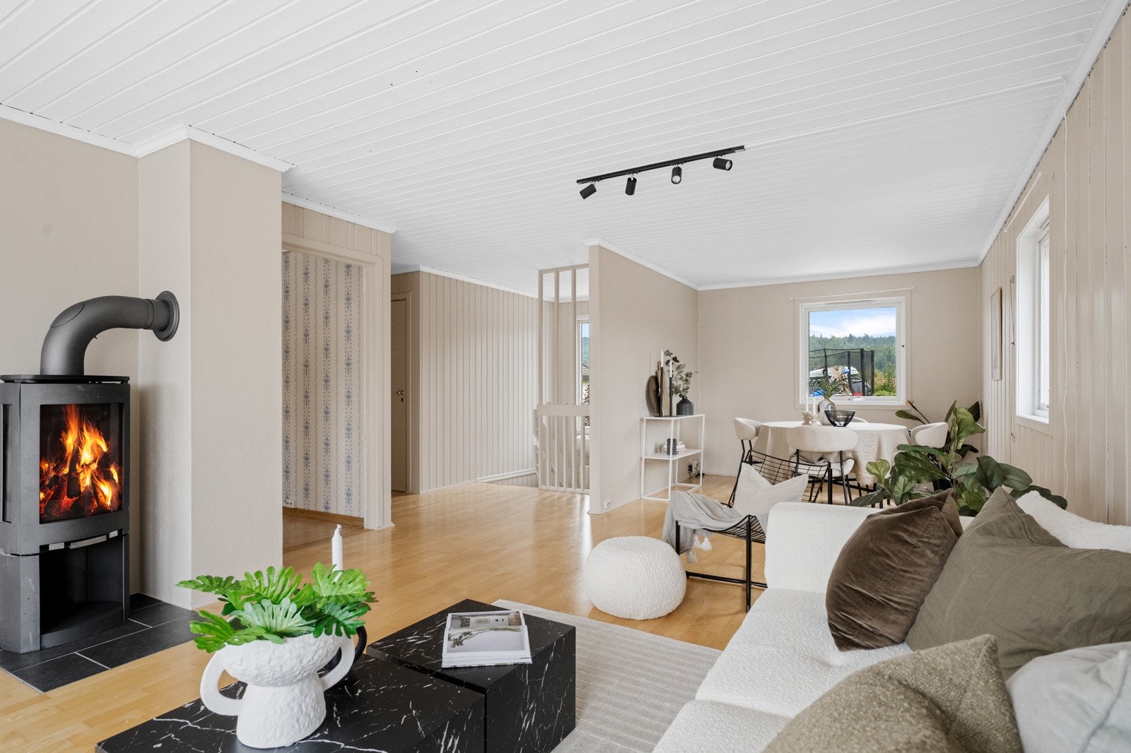 Peisovn i stua Galleribilde