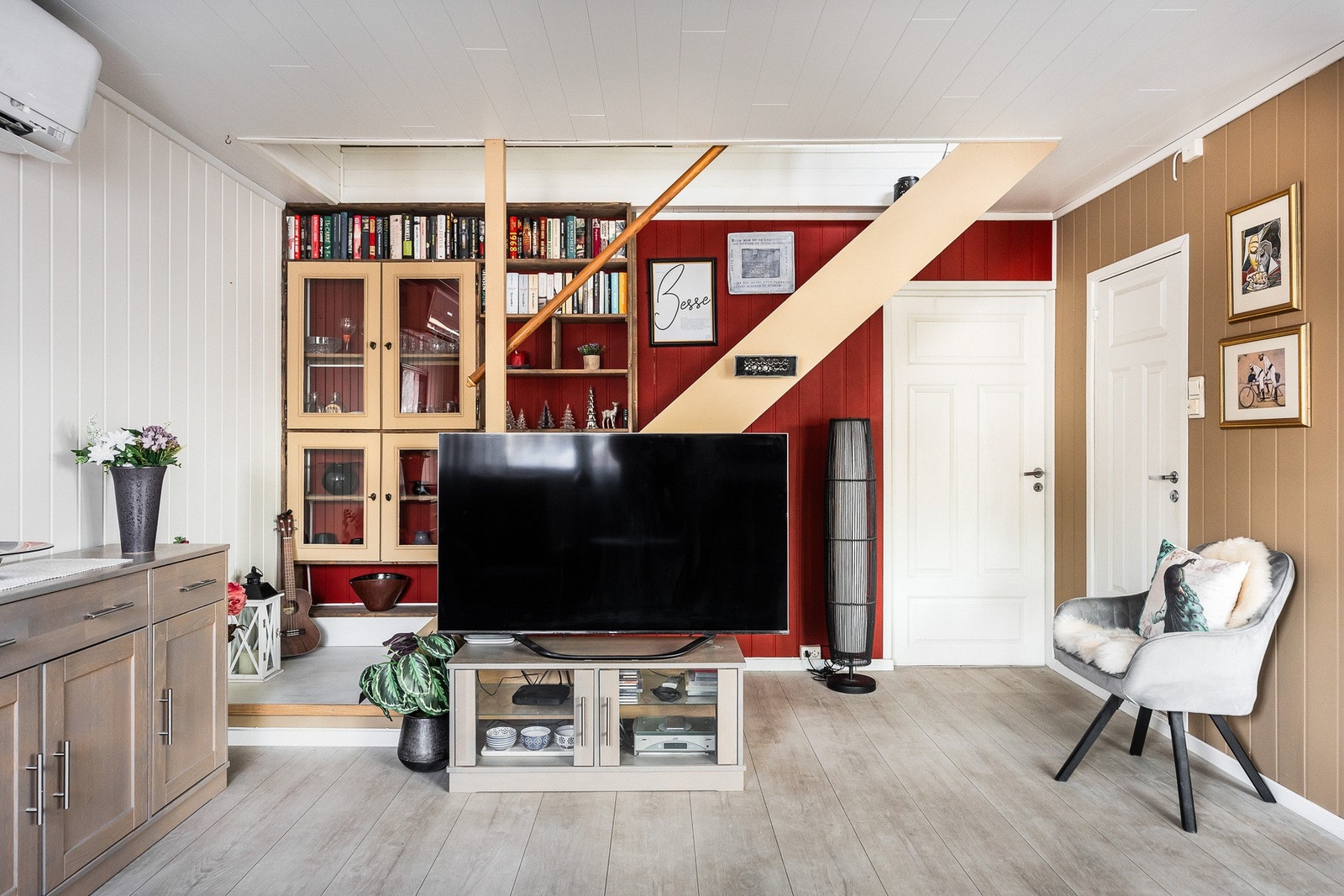 Varmepumpe ble etablert i stuen i 2018. Galleribilde