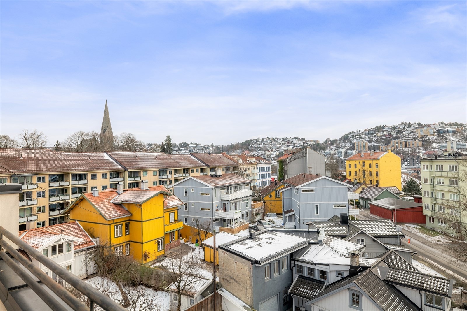 Med Coop Extra og Rema 1000 innen et par minutters gange er hverdagsinnkjøpene enkle. Galleribilde