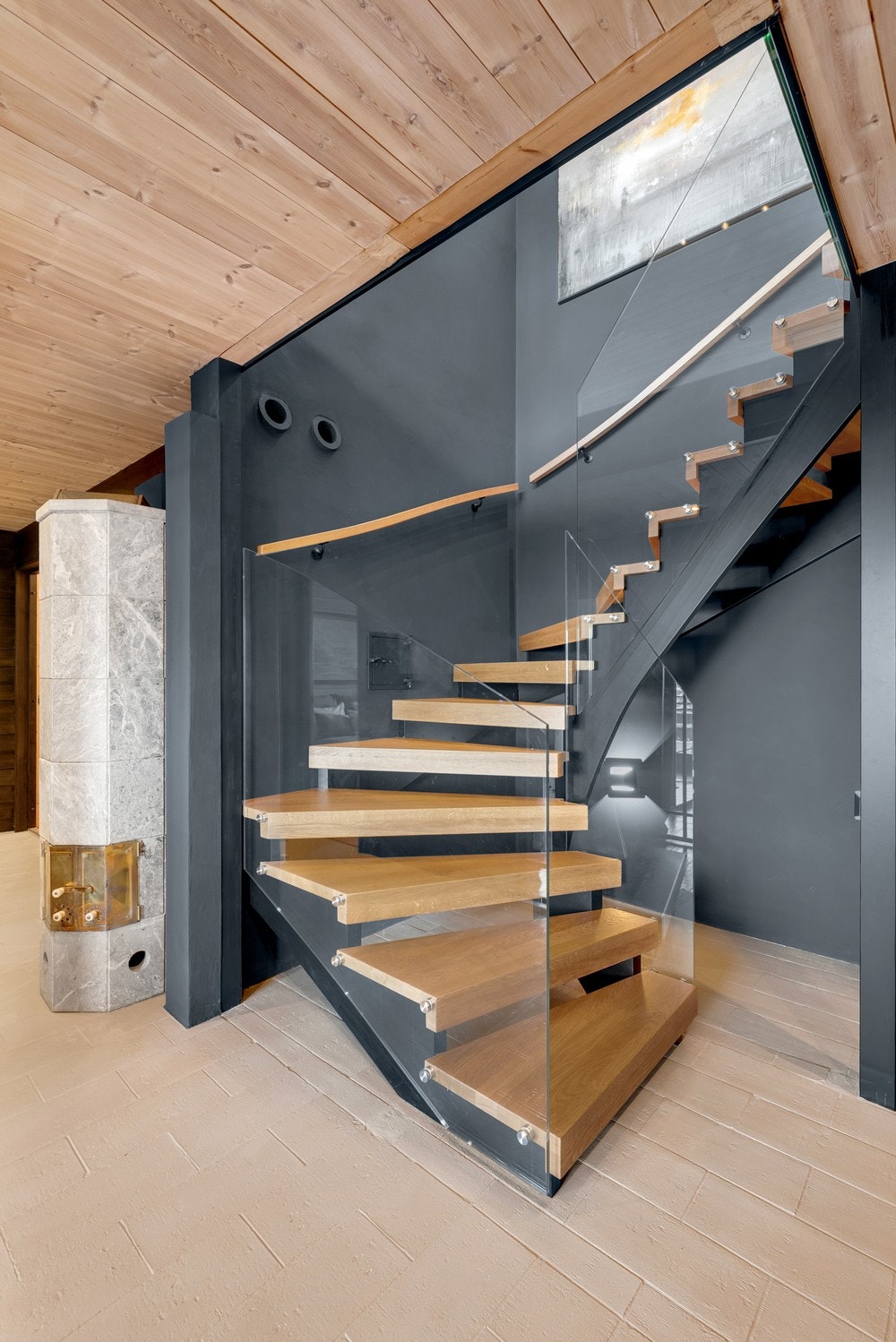 Ny og lekker trapp fra Engan Trappesnekkeri. Galleribilde