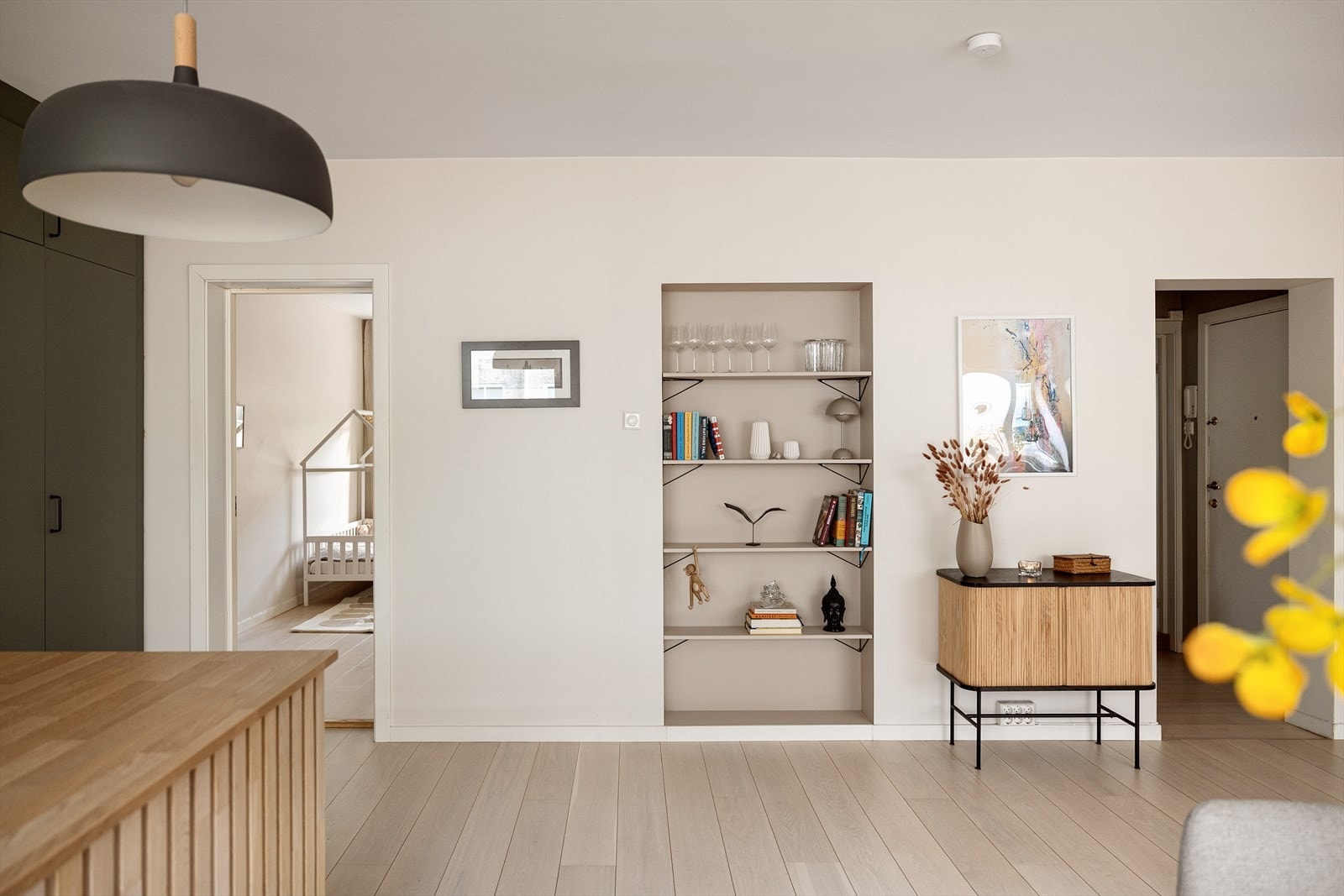 Har du spørsmål om leiligheten? Ta kontakt med megler i dag. Galleribilde