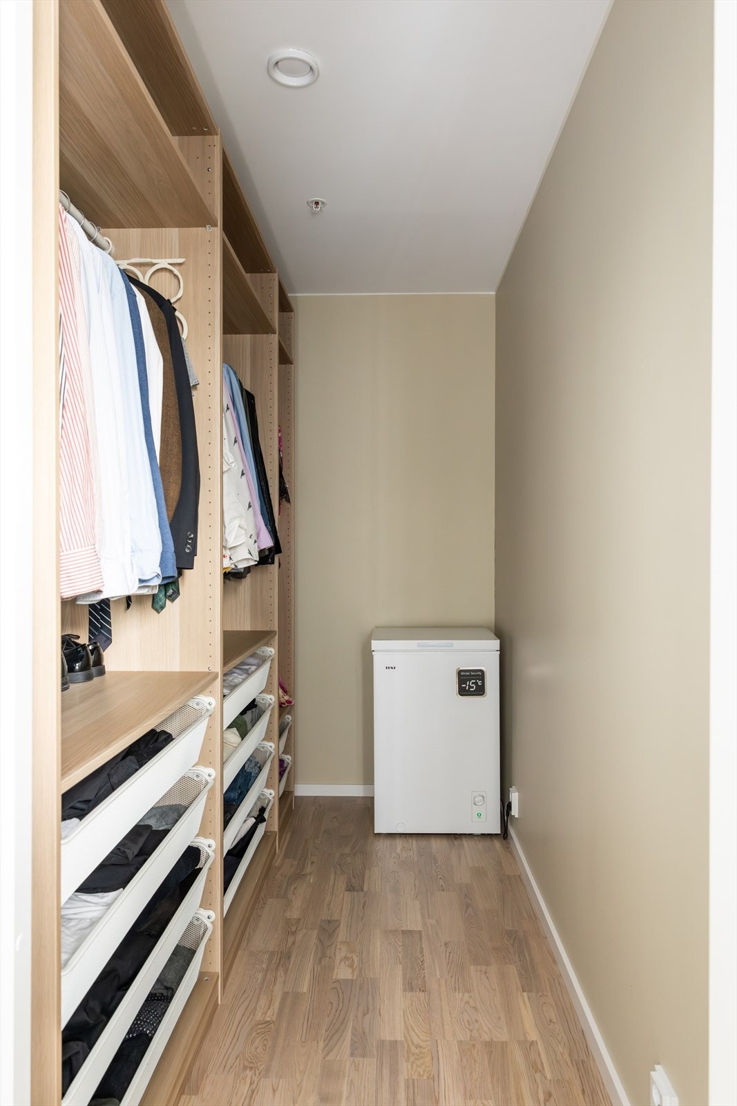 Her er det rikelig med oppbevaringsplass! Galleribilde