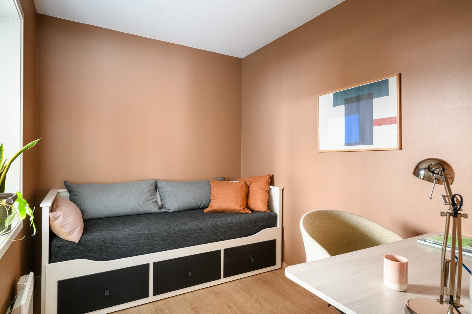 Soverom 2 som i dag benyttes som gjesterom og kontor. Galleribilde