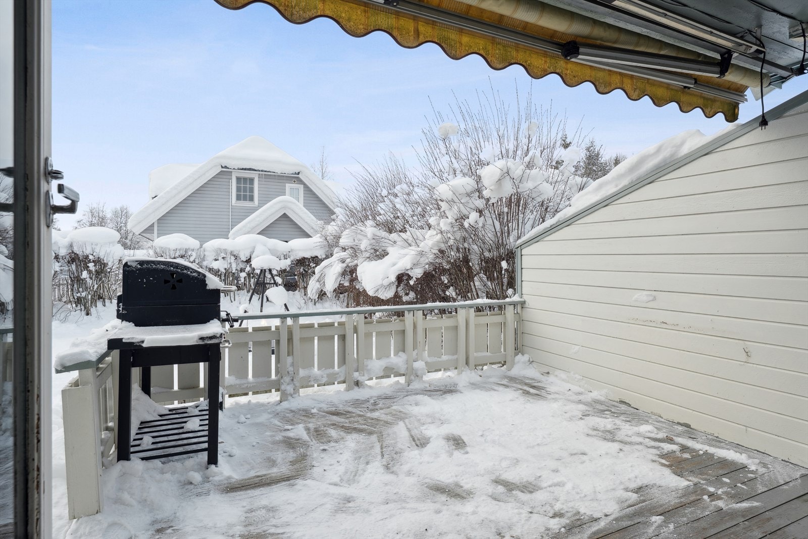Sørvendt terrasse på 12 m² Galleribilde