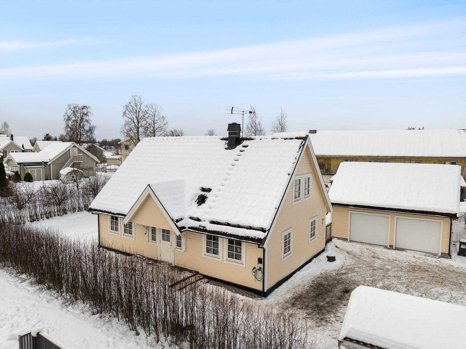 Velkommen til Gamle Sætreveg 17a på Mogreina! Pen familiebolig med dobbel garasje. Foto: Hege Leren. Galleribilde