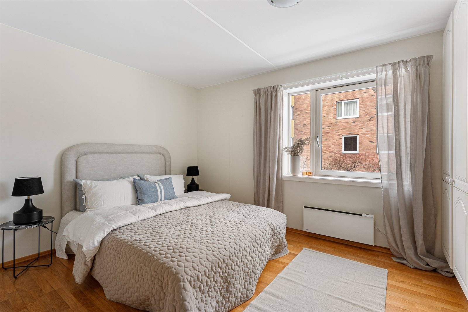 Romslig hovedsoverom Galleribilde