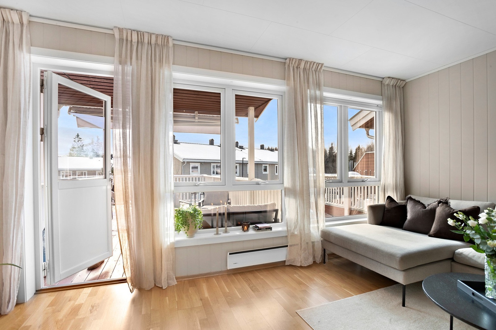 Store vindusflater Galleribilde