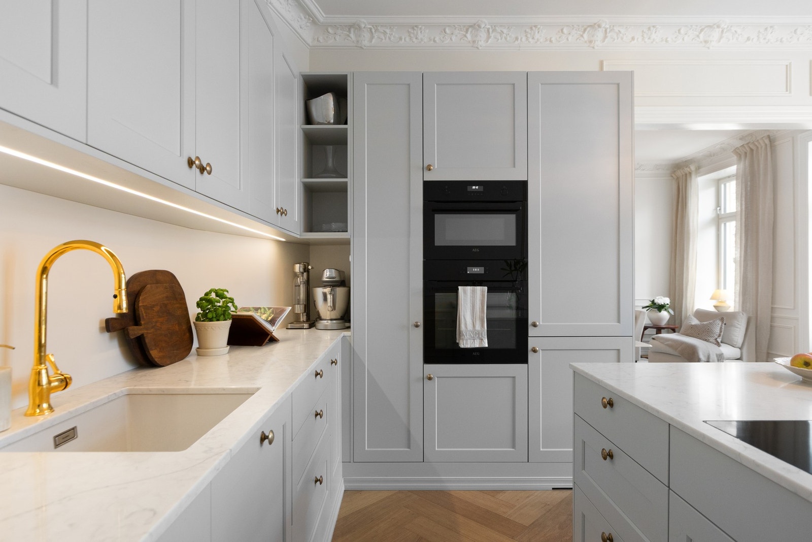 Den gjennomførte løsningen gir et ryddig og harmonisk helhetsinntrykk. Galleribilde