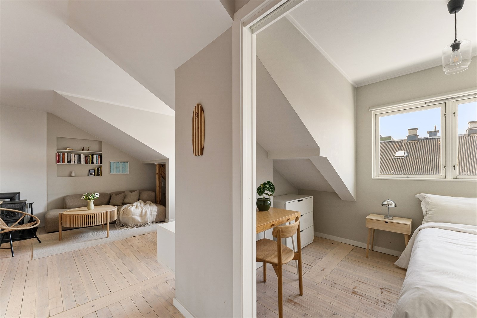 Godt med lysinnslipp som gir leiligheten en lys, luftig og behagelig atmosfære. Galleribilde