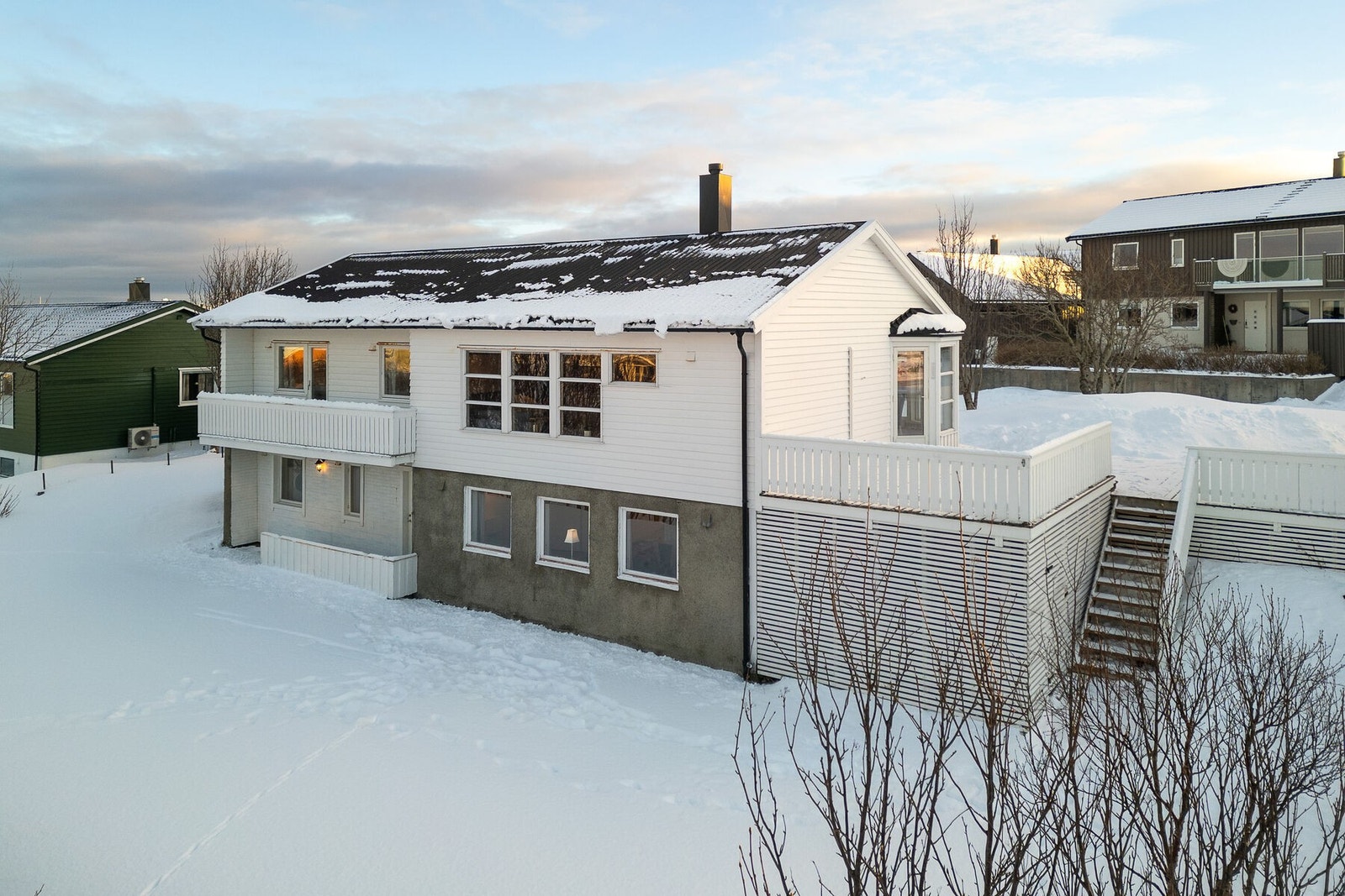 EiendomsMegler1 ved Rikke Pernille Pedersen presenterer Daniel Olaisens vei 38! Foto: Lunde Images AS Galleribilde