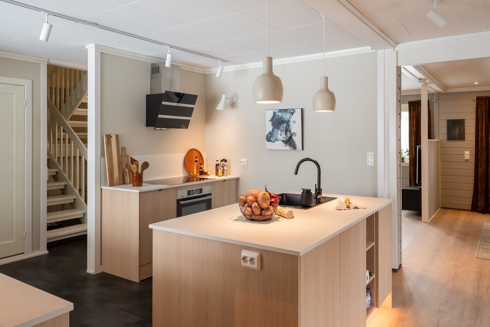 Kjøkkenet er nytt fra 2025 og er av merket Fossline Galleribilde