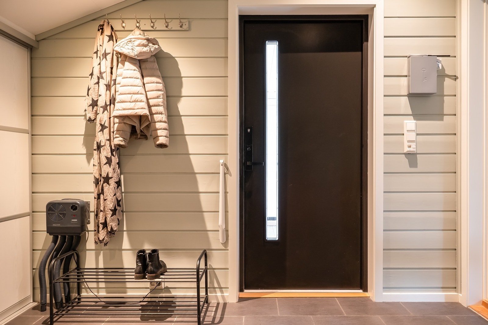 Ytterdør av merket Nordan med elektronisk kodelås Galleribilde