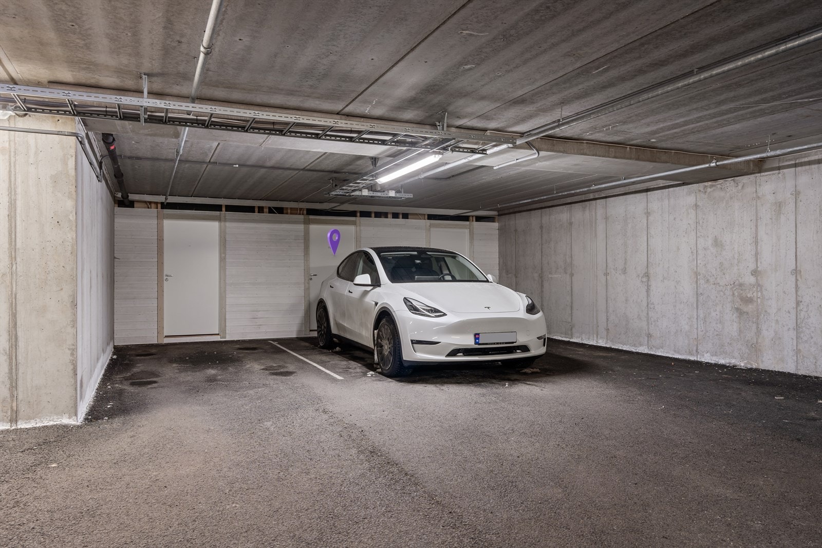 Garasjeplass.jpg Galleribilde