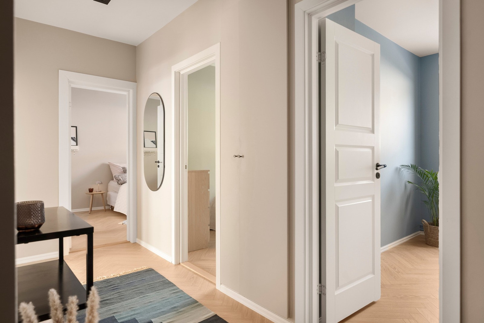 Leiligheten har tre gode soverom med tilkomst fra entreen. Galleribilde