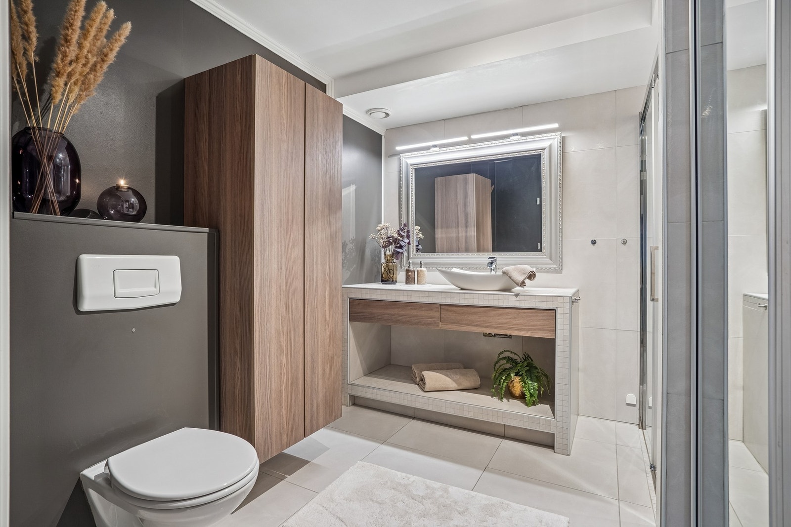 Oppgradert bad med duse fargevalg og innredning! Galleribilde