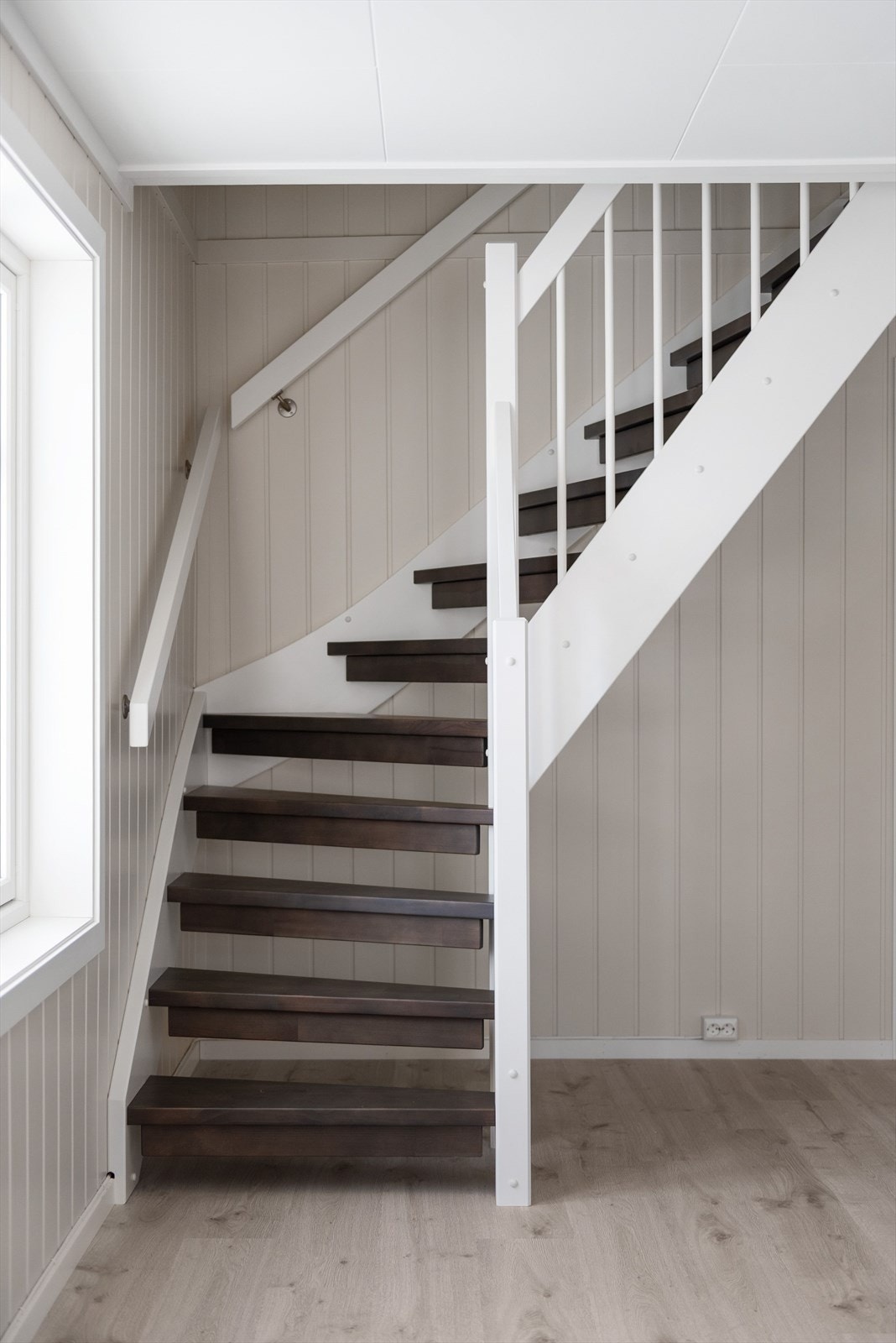 Detalj - Ny smakfull trapp til 2. etasje. Galleribilde