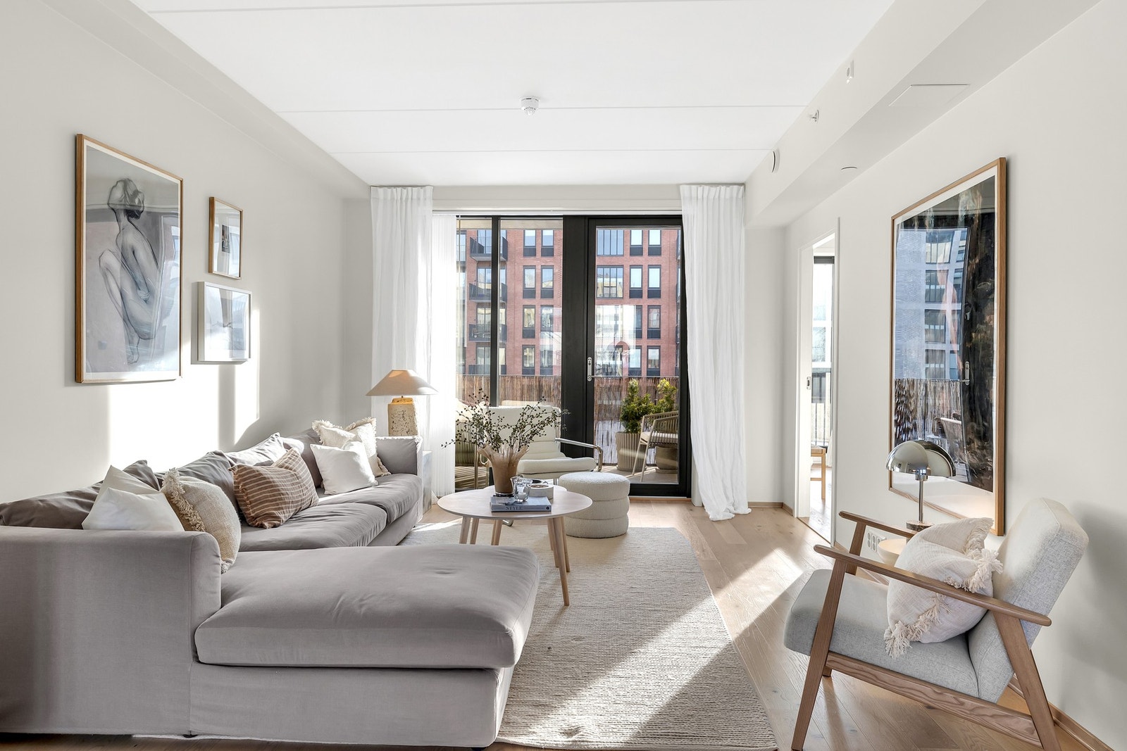 Velkommen til Malerhaugveien 45 - presentert av EIE eiendomsmegling! Foto: Blikk Boligfoto Galleribilde