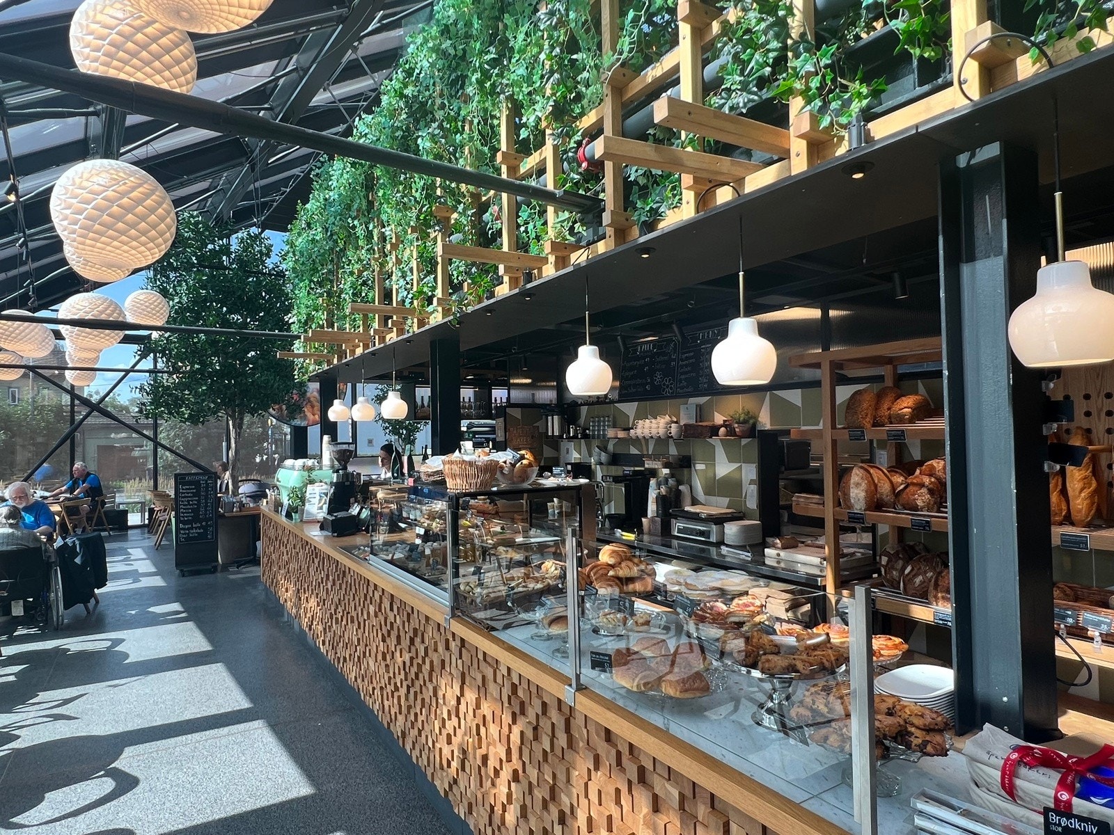 Røa Torg Galleribilde