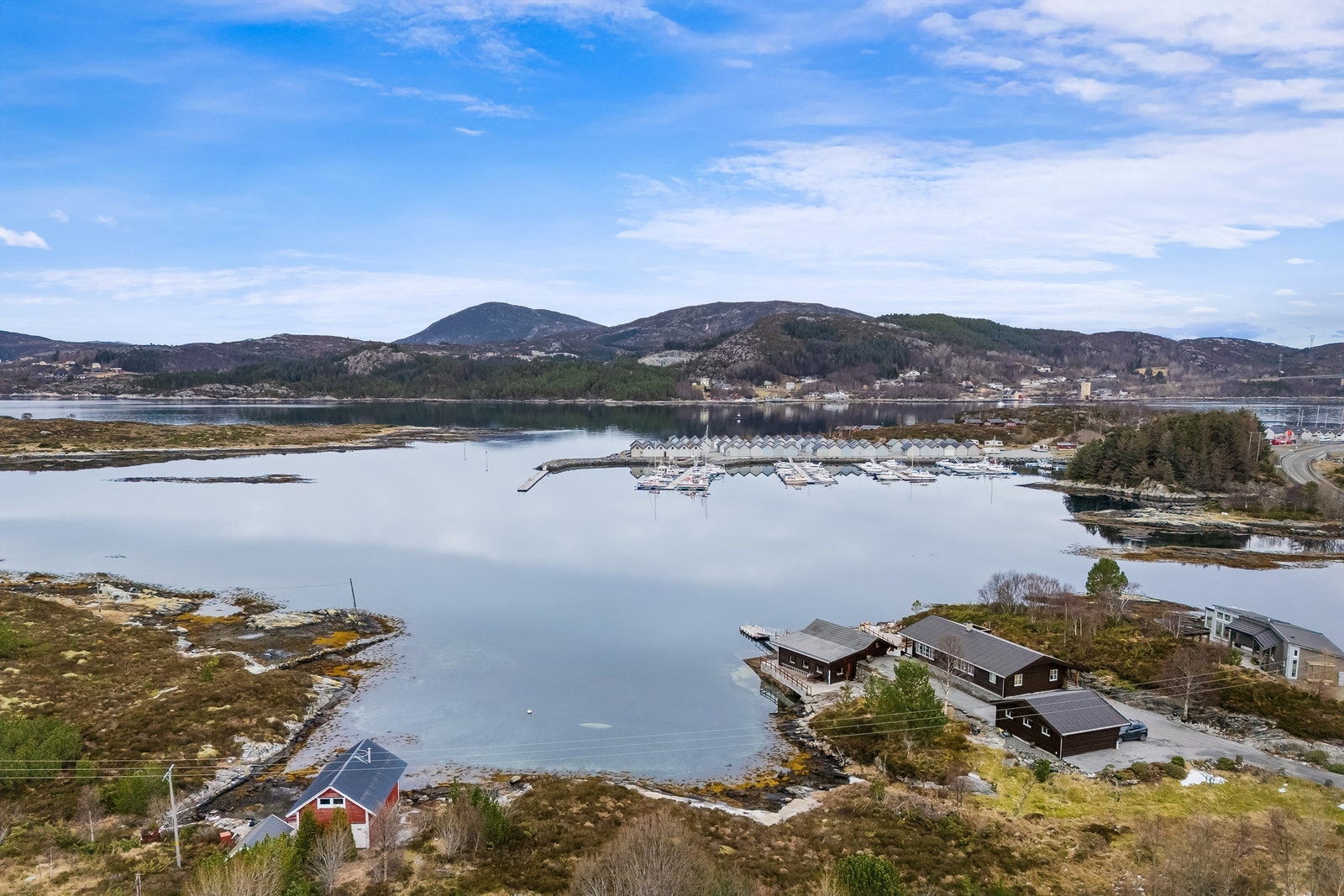Like i nærheten er det småbåtanlegg på Jensholmen. Galleribilde
