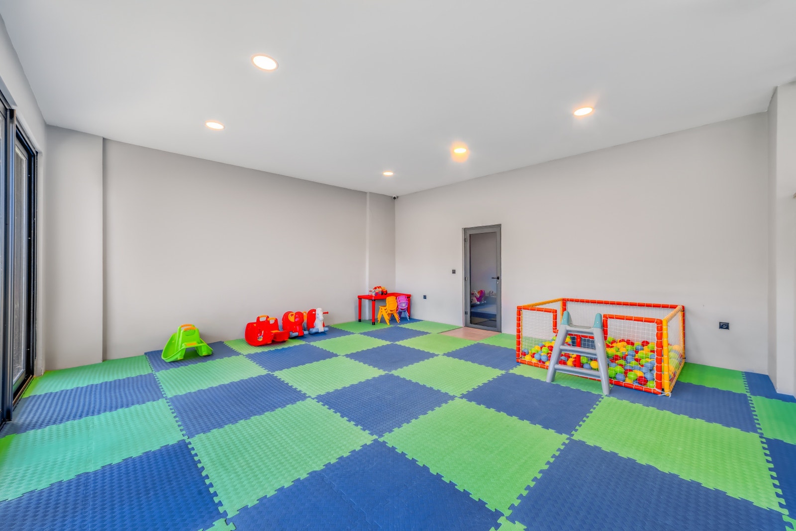 Indoor Children Playground Galleribilde