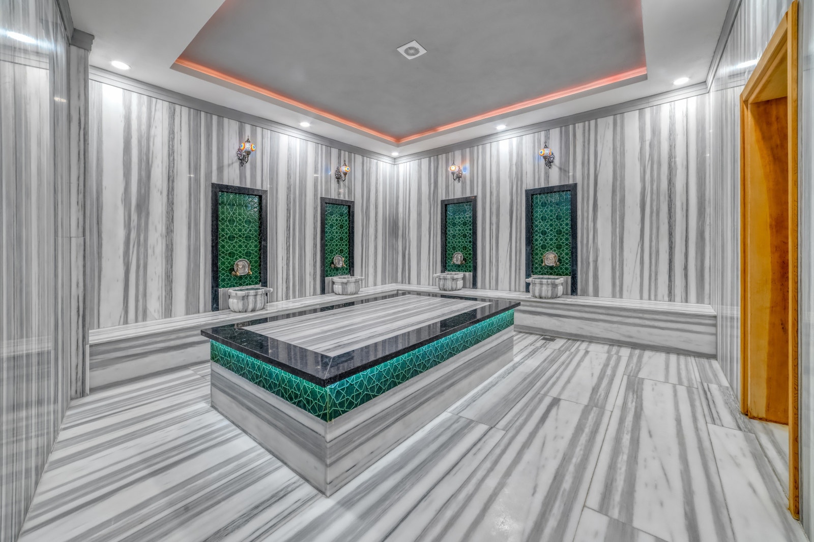 Turkish Bath - Hamam Galleribilde