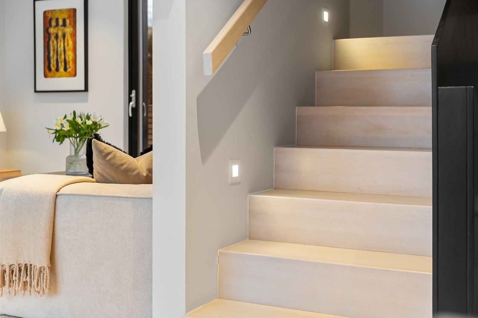 Påkostet og flott enebolig med flere gode kvaliteter som skittentøysluke m.m. Galleribilde