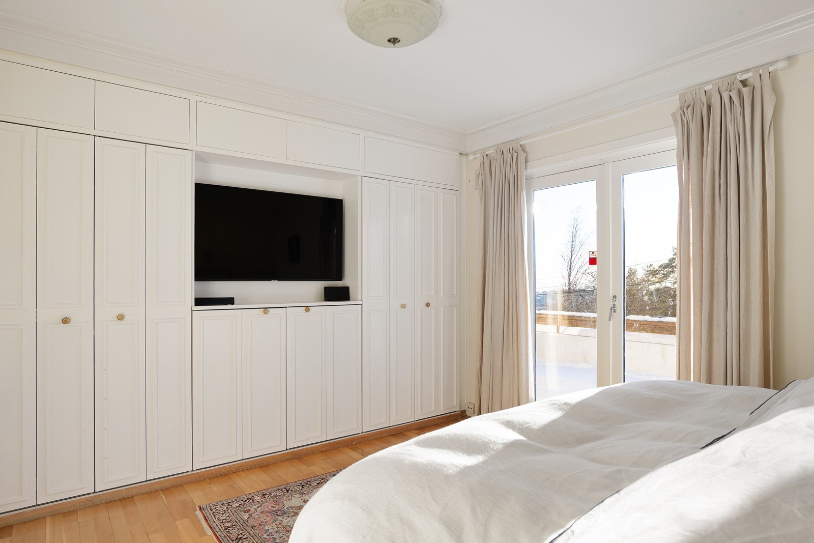 Integrert stor garderobe Galleribilde