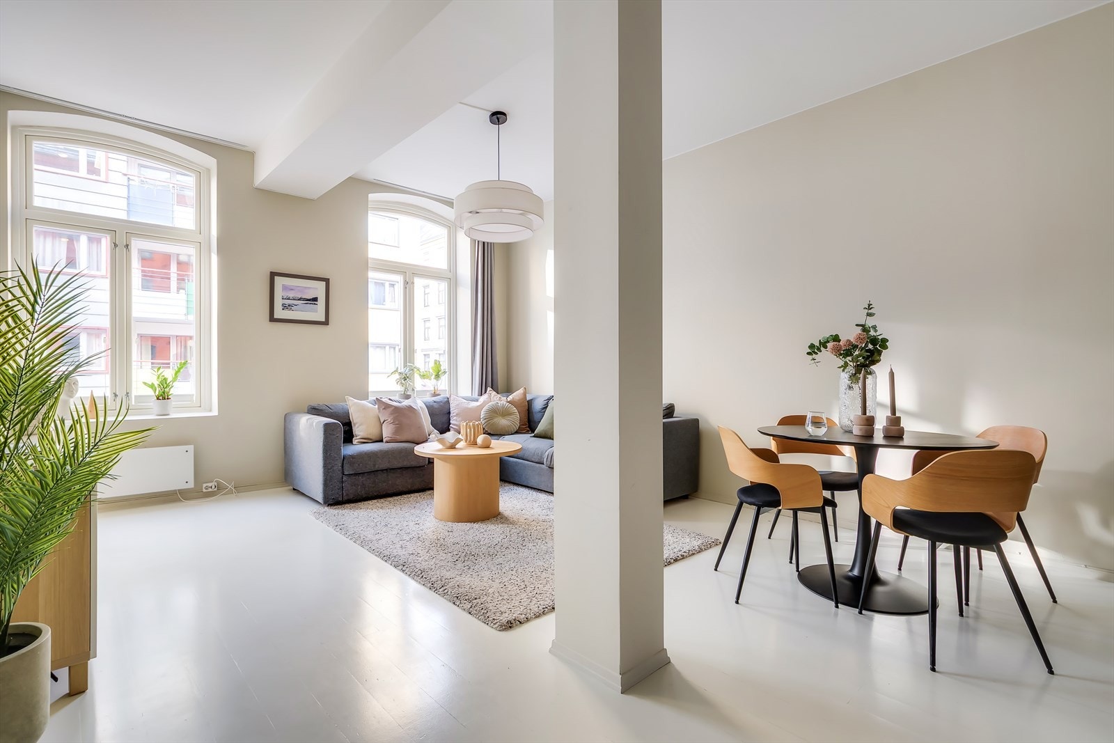 Stuen kan enkelt deles for å lage ett ekstra rom Galleribilde