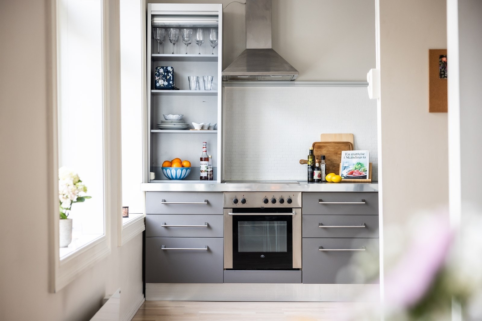 Her har vi gleden av å presentere en klassisk og gjennomgående 2-roms selveierleilighet. Galleribilde