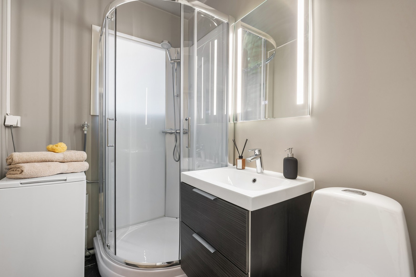 Badet er på 3,5 kvm. Galleribilde