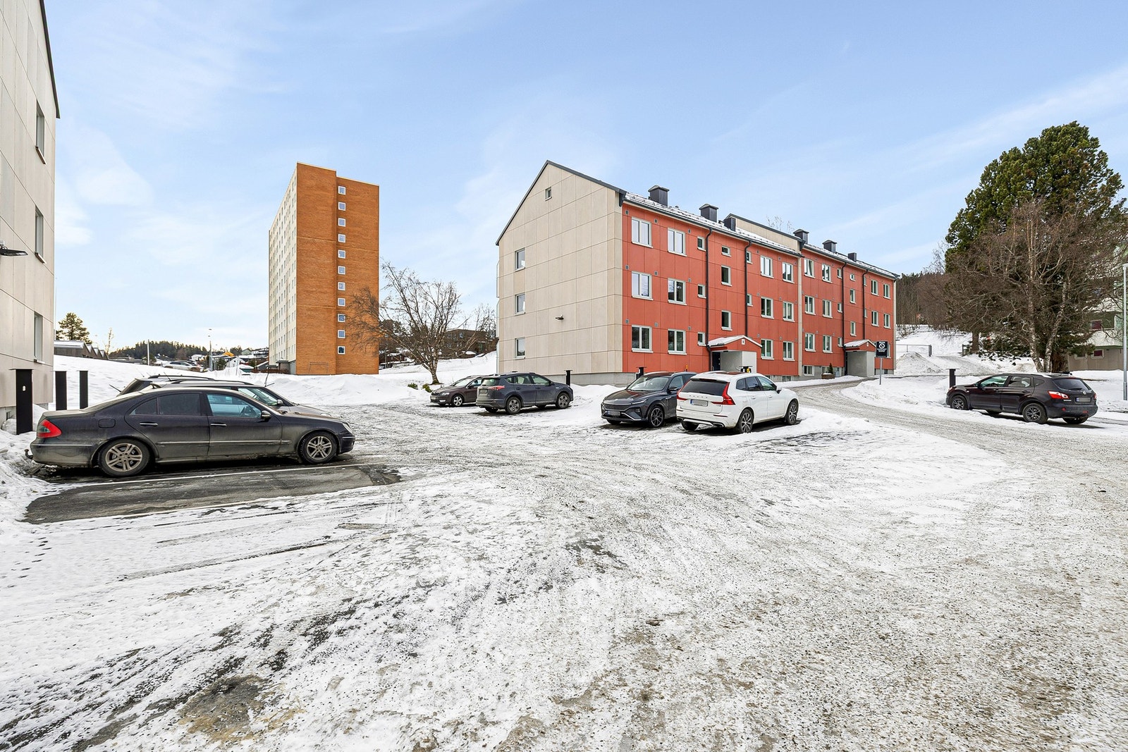 Leiligheten ligger i et svært rolig område med fine turmuligheter. Galleribilde