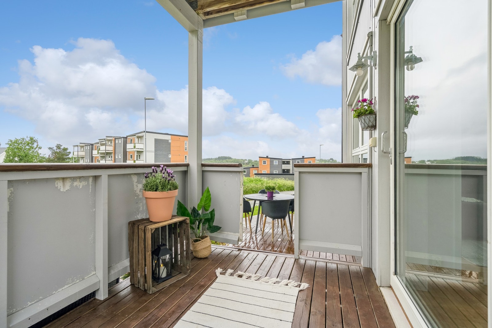 Sommerbilde altan. Galleribilde