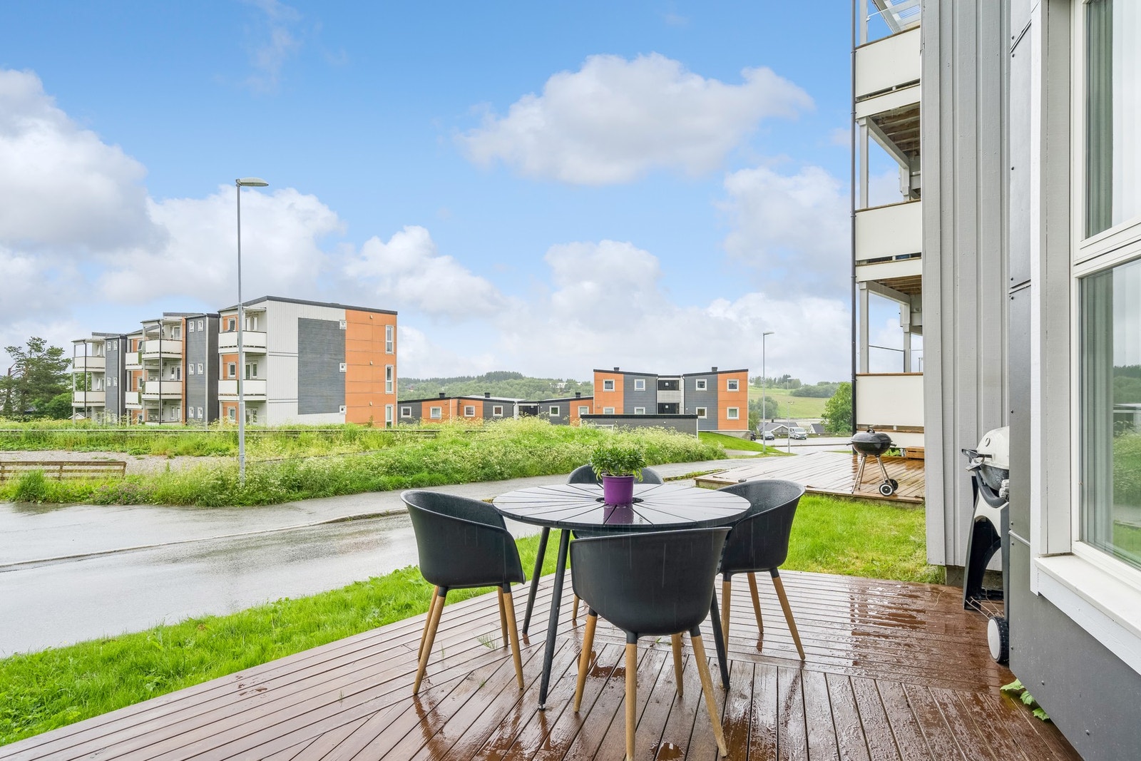 Området oppleves stille og rolig, med begrenset gjennomgangstrafikk. Galleribilde