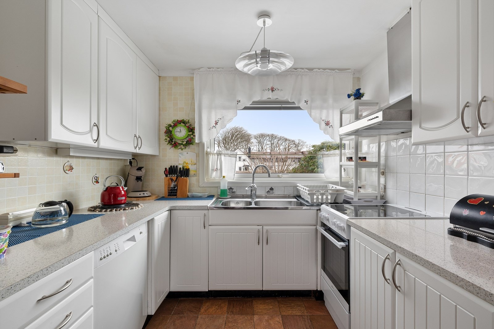 Romslig kjøkken Galleribilde