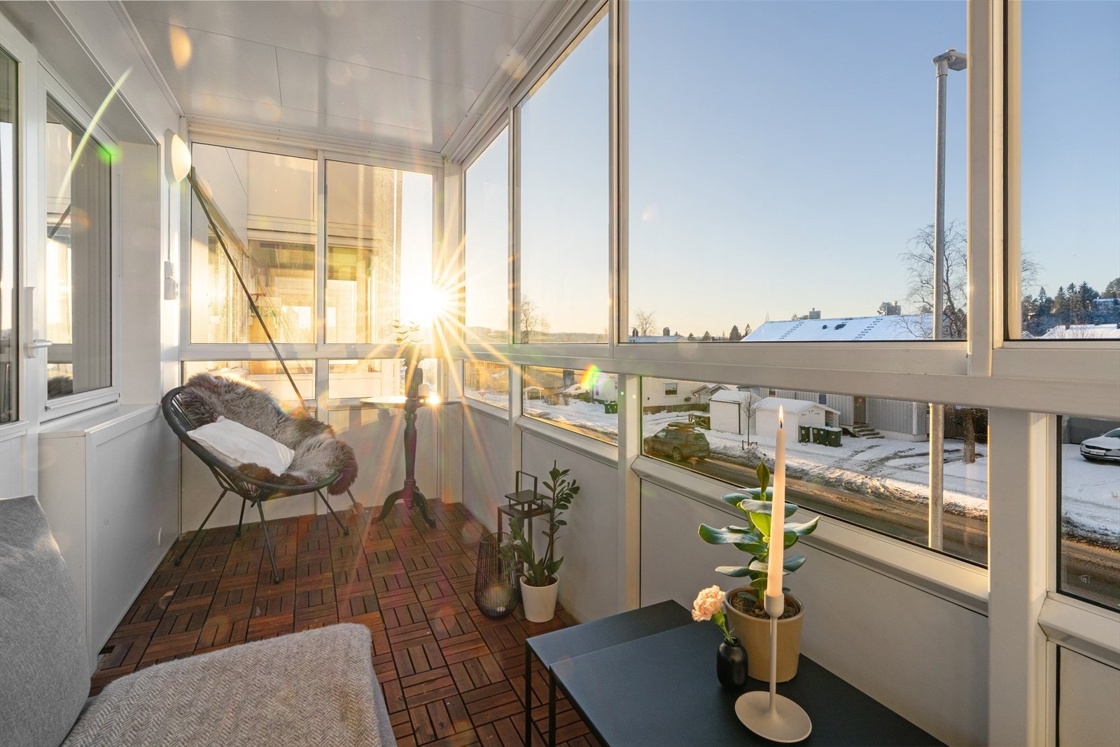 Det er mulighet til å trekke glassene til en side til fordel for åpen balkong. Galleribilde