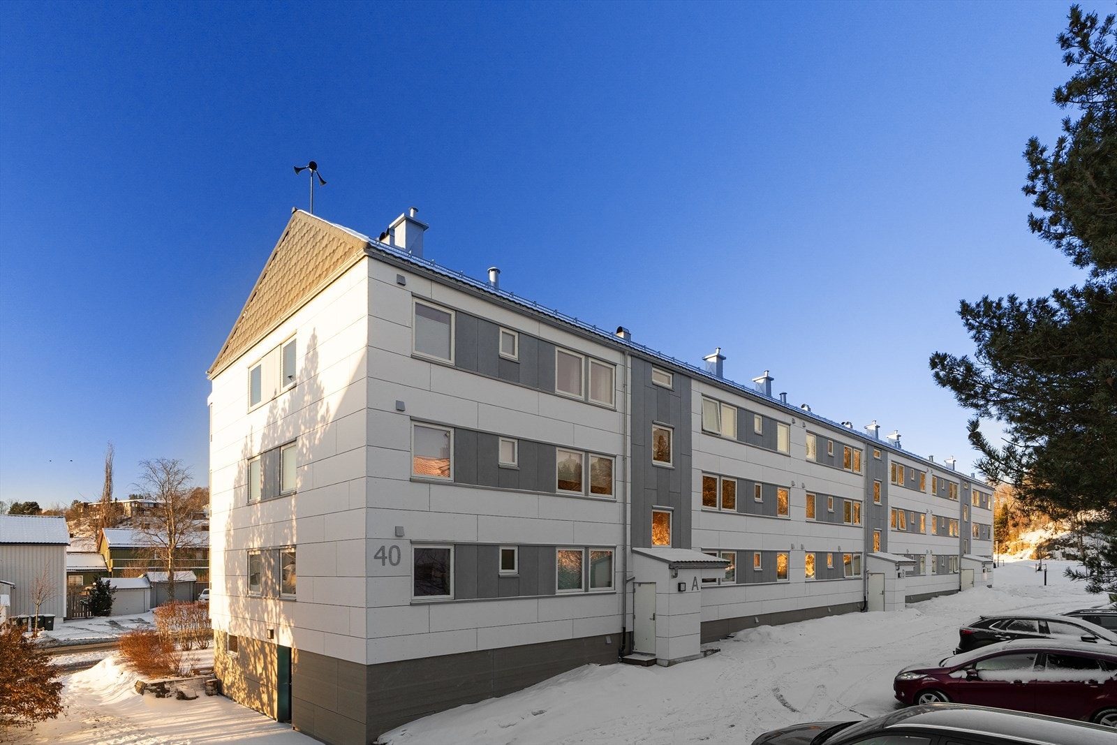 Det er under 350m til Sverresborg senter hvor du finner Meny, apotek og vinmonopolet. Galleribilde