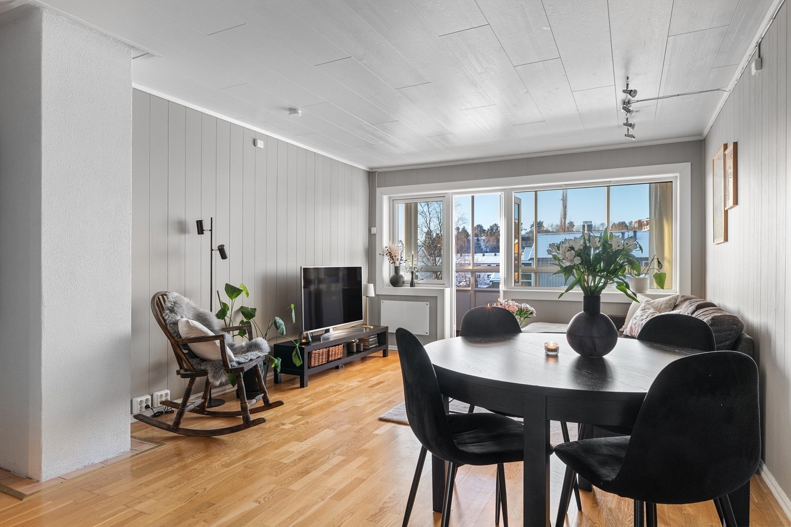 Ta gjerne kontakt med megler på 482 76 979 ved eventuelle spørsmål! Galleribilde