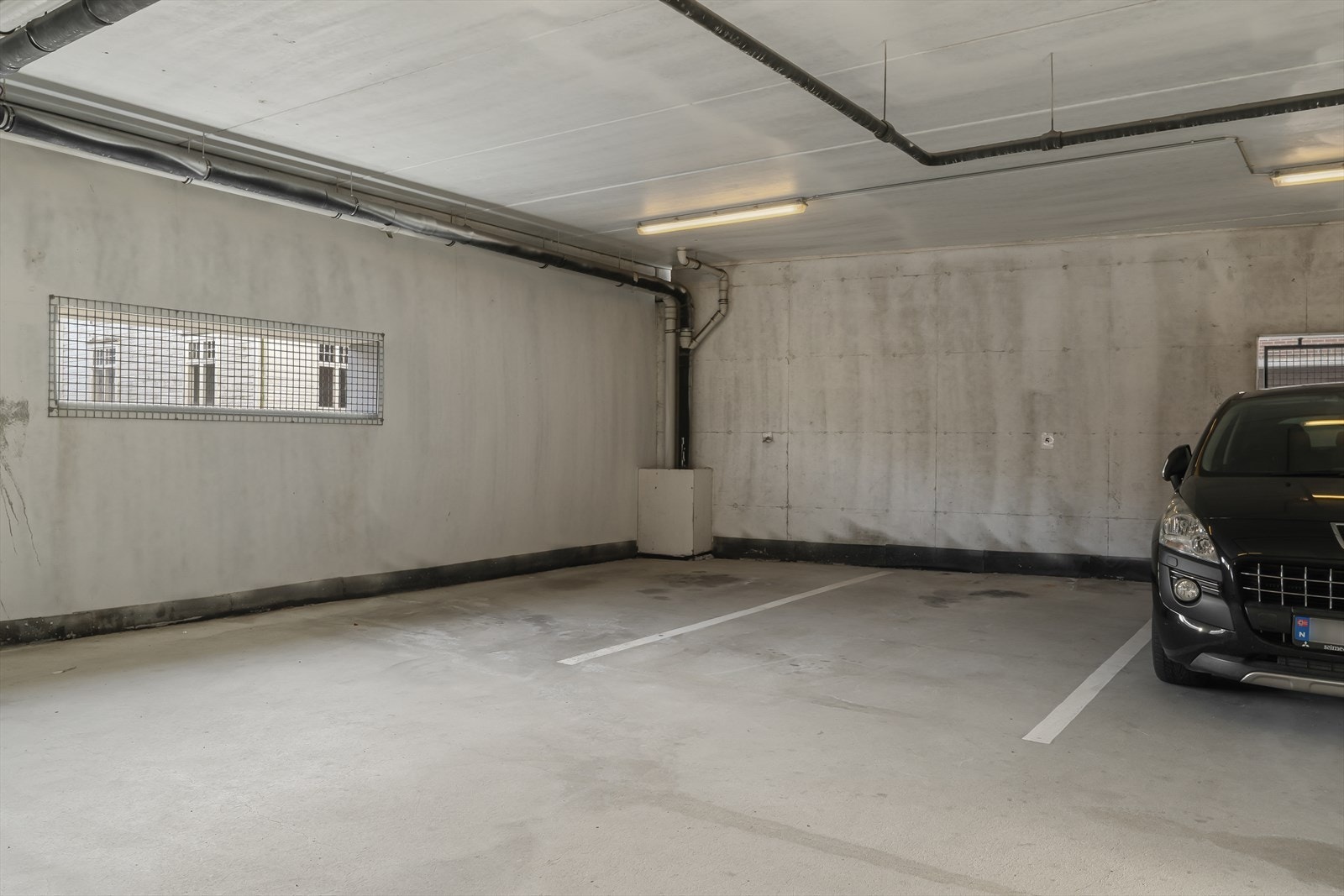 Parkering i lukket garasjeanlegg. Galleribilde