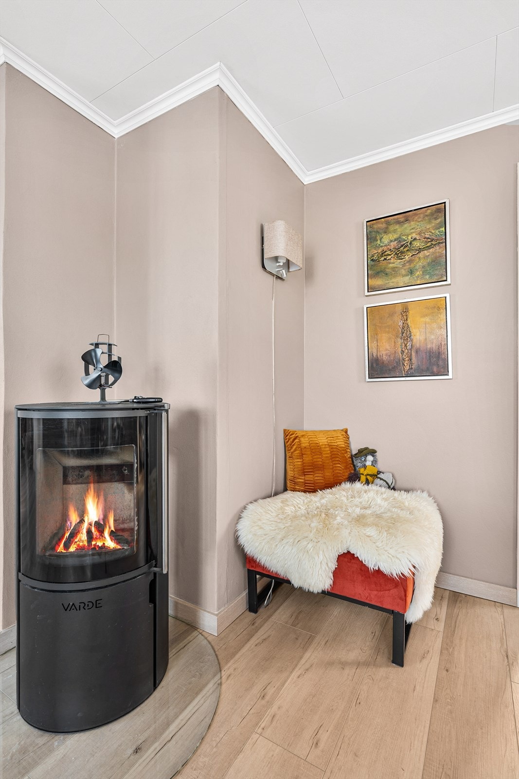 Ny vedovn ble satt inn i 2023 Galleribilde