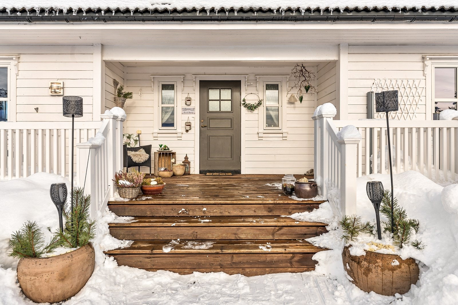 Terrasse/platting ved inngangsparti Galleribilde