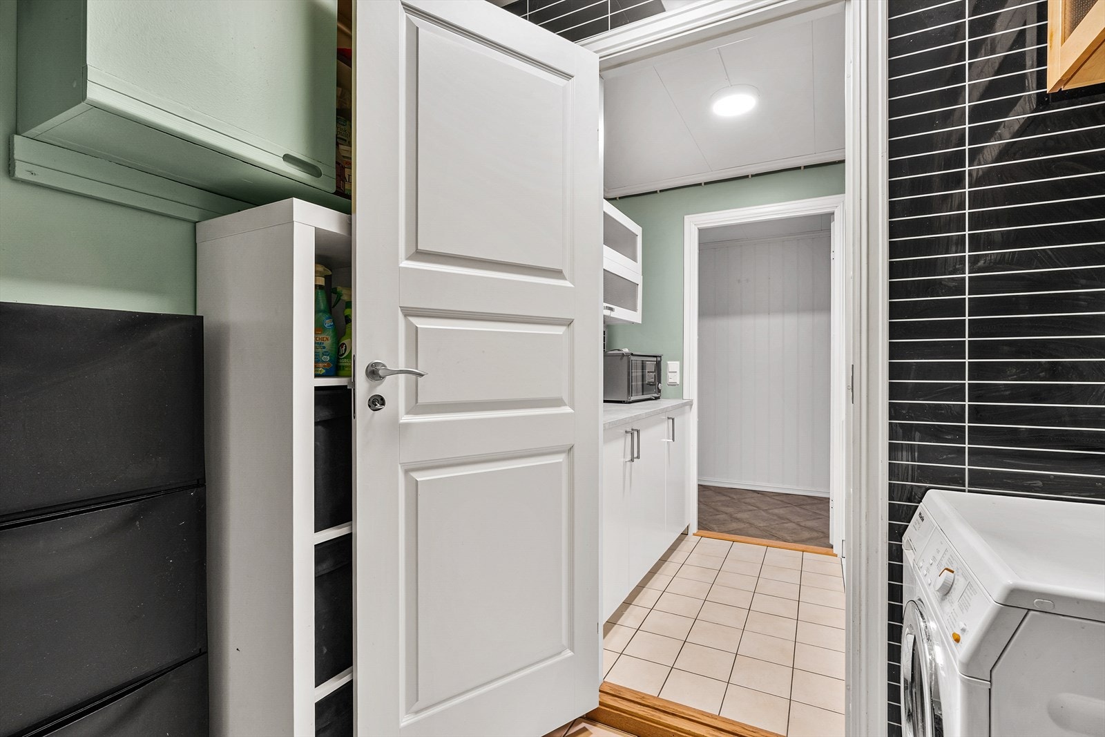 Vaskerom Galleribilde