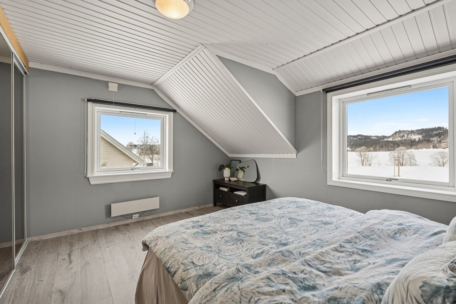 I etasjen finner vi også tre gode soverom. Galleribilde