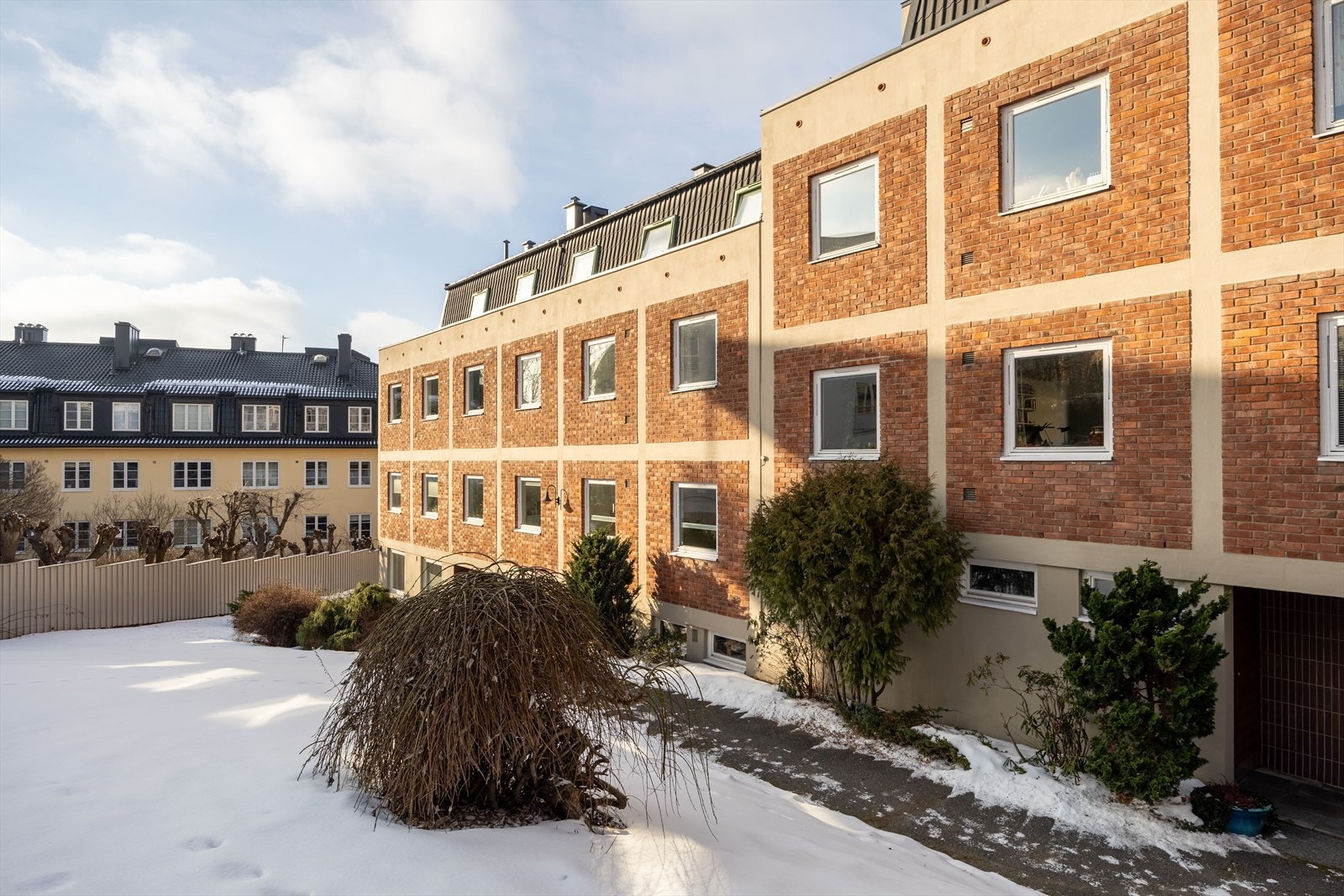Bolteløkka er et ettertraktet boligområde mellom Bislett og Adamstuen. Her bor du midt i byen, godt skjermet for trafikk og bystøy. Galleribilde