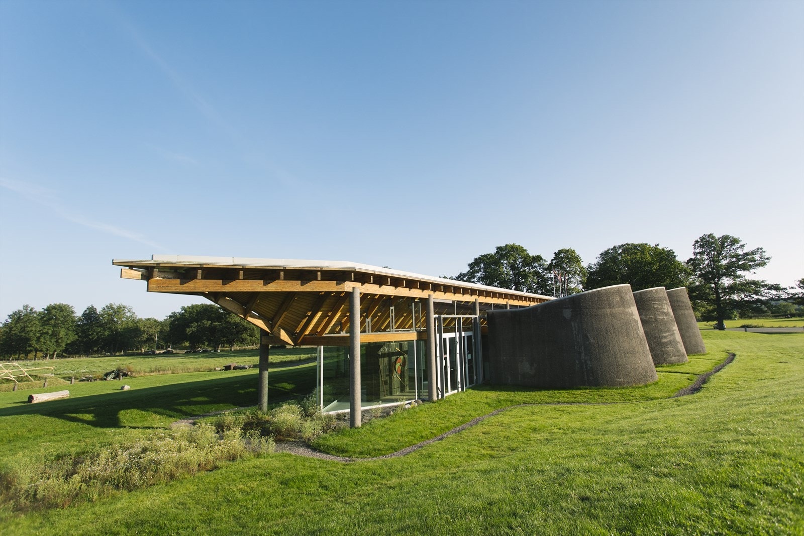 Kort avstand til Borre Nasjonalpark med vikingegraver og flott turområder. Galleribilde